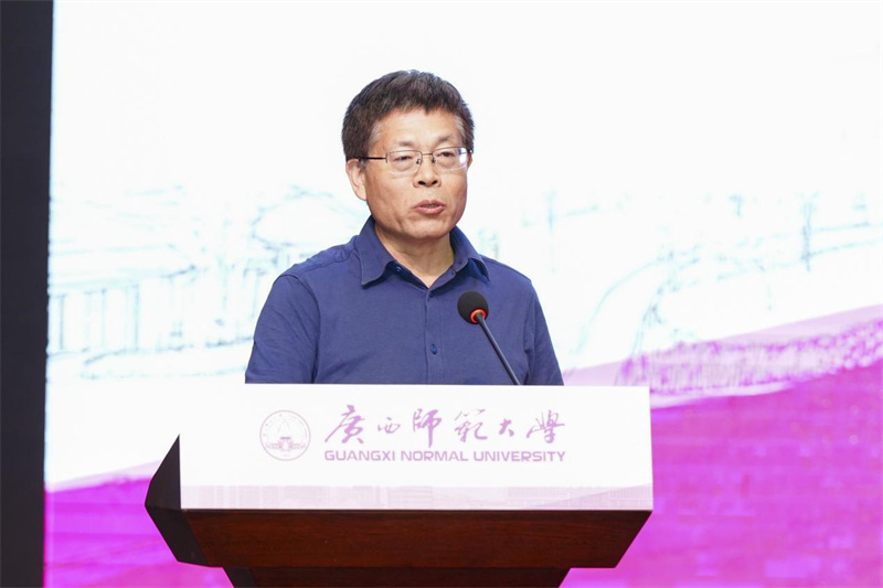 全国出版专业学位研究生教育指导委员会副主任、南京大学出版研究院常务副院长张志强致辞.jpg