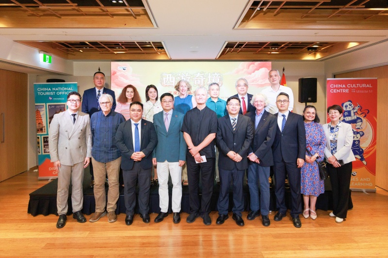 嘉宾合影 (1).jpg